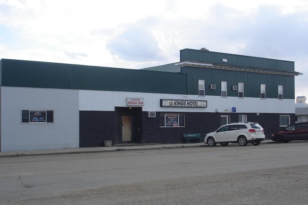 King'S Hotel & Motel By Elevate Rooms Shaunavon Eksteriør bilde