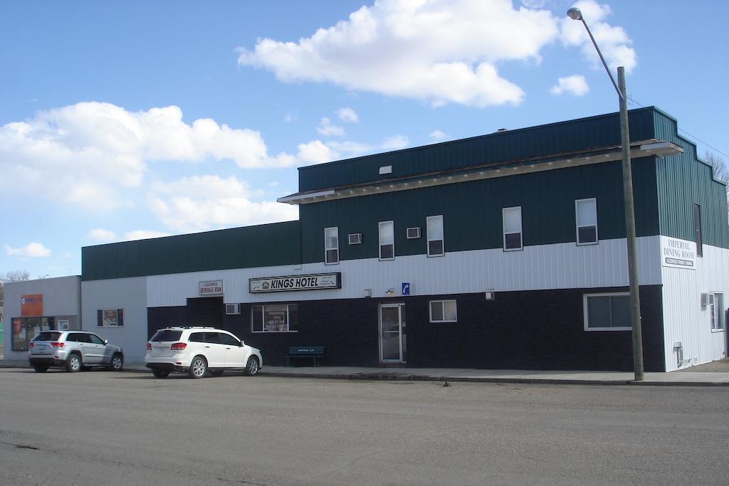 King'S Hotel & Motel By Elevate Rooms Shaunavon Eksteriør bilde