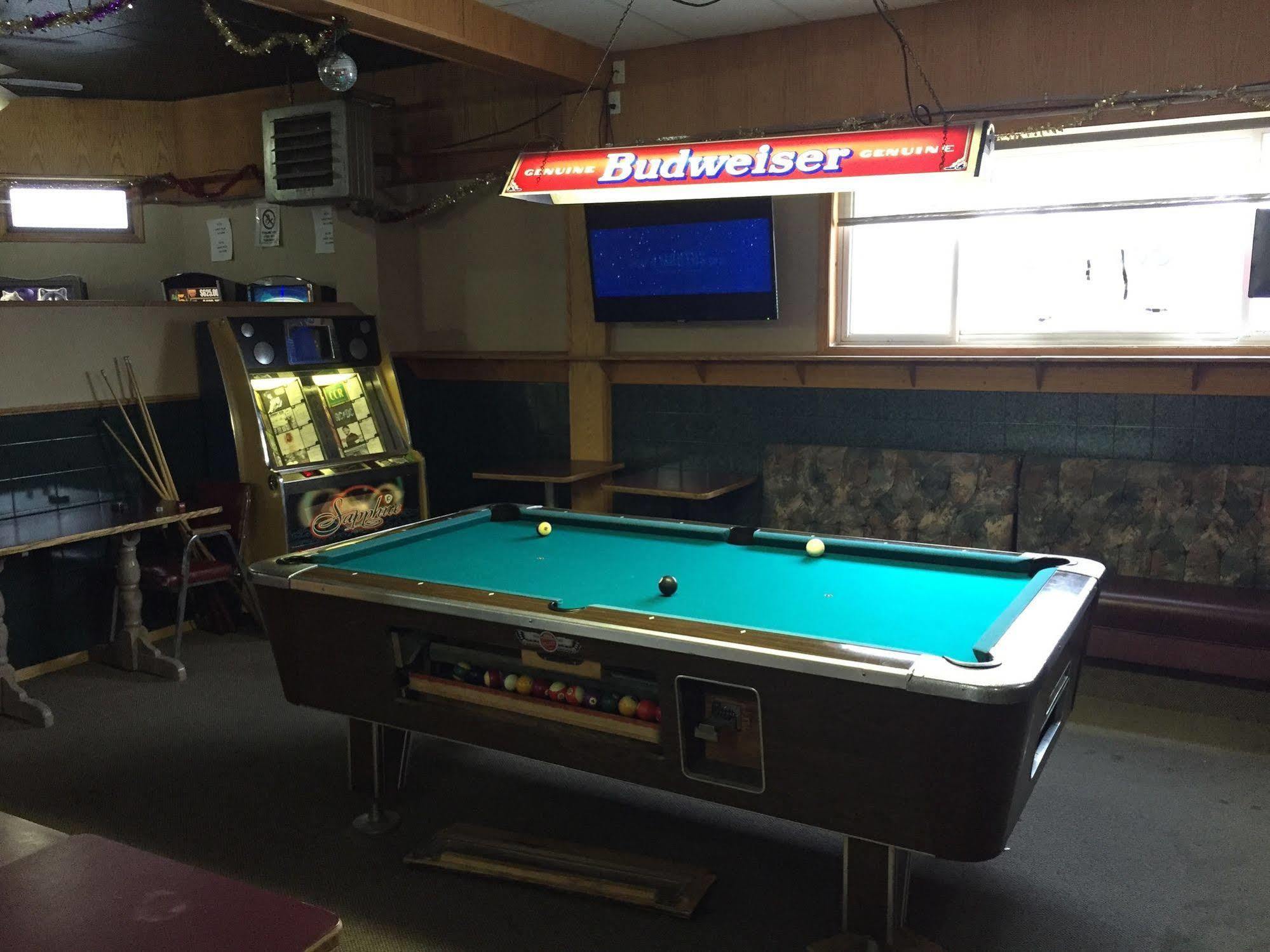 King'S Hotel & Motel By Elevate Rooms Shaunavon Eksteriør bilde